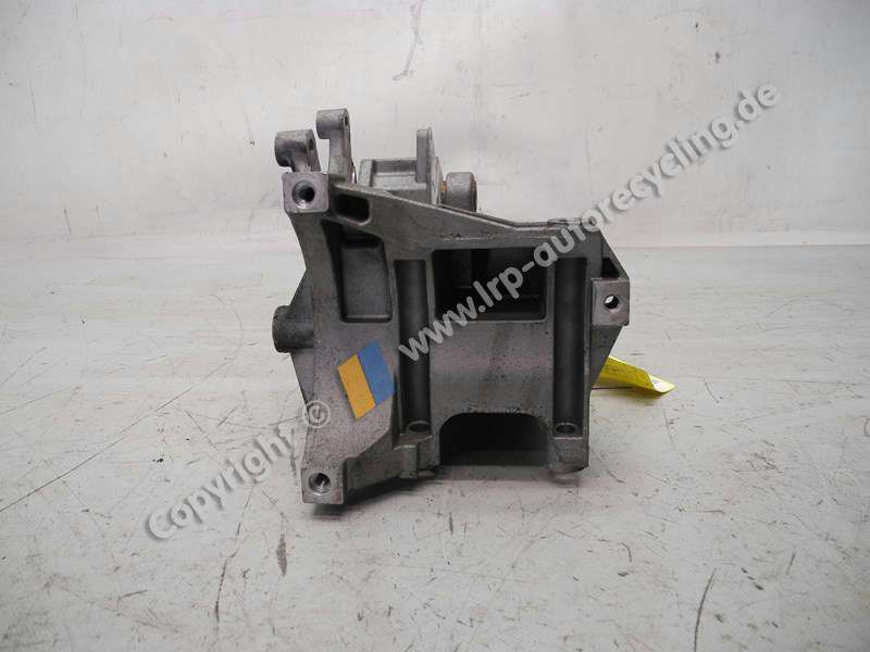 Audi A4 8K Bj.2006 original Halter Träger Lichtmaschine 03L903139E